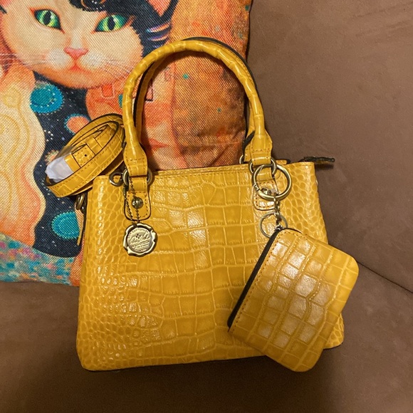 PATRICIA NASH NWOT CROC HAND BAG / CROSSBODY YELLOW WITH COIN PURSE DUST BAG - Picture 5 of 14
